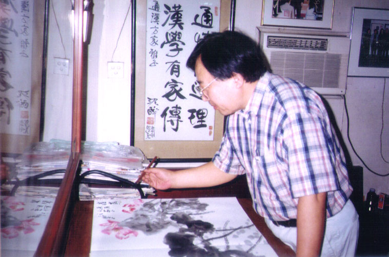 中国美术家协会培训中心教授，中国美协深圳创作中心副主任刘怀山